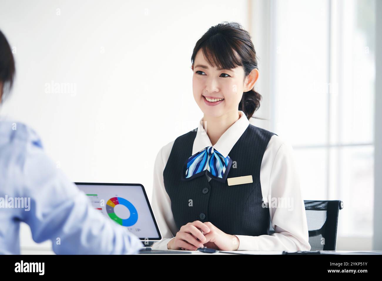 Tablet employee in uniform hi-res stock photography and images - Alamy