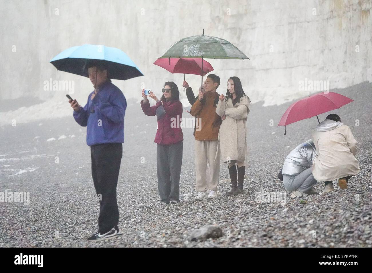 Birling Gap, Eastbourne, 19th November 2024. A wet and cloudy start to the day across East Sussex. Wet weather and large waves at Birling Gap in Eastbourne in East Sussex. Credit: james jagger/Alamy Live News Stock Photo