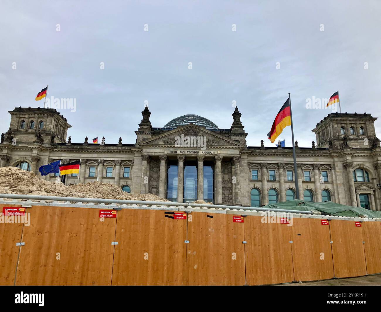 Construction works in front of The Reichstag, seat of the German Bundestag. Platz der Republik, Berlin, Germany. 6th October 2023. - Smartphone Captured Stock Image