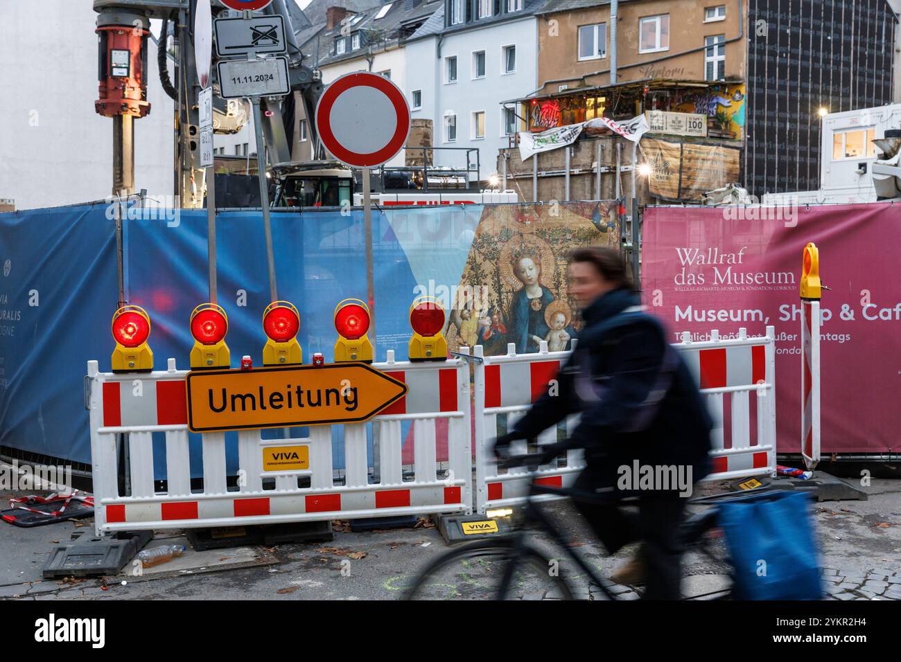 construction fence at the construction site of the extension of the Wallraf-Richartz-Museum in the old town, Cologne, Germany. 12.11.2024 Bauzaun an d Stock Photo