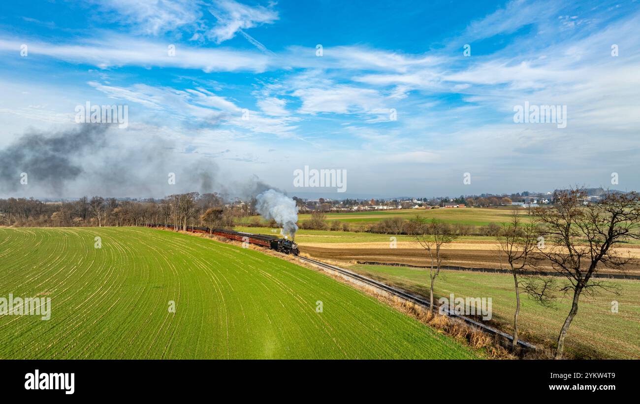 Vintage steam locomotive chugs along hi-res stock photography and ...