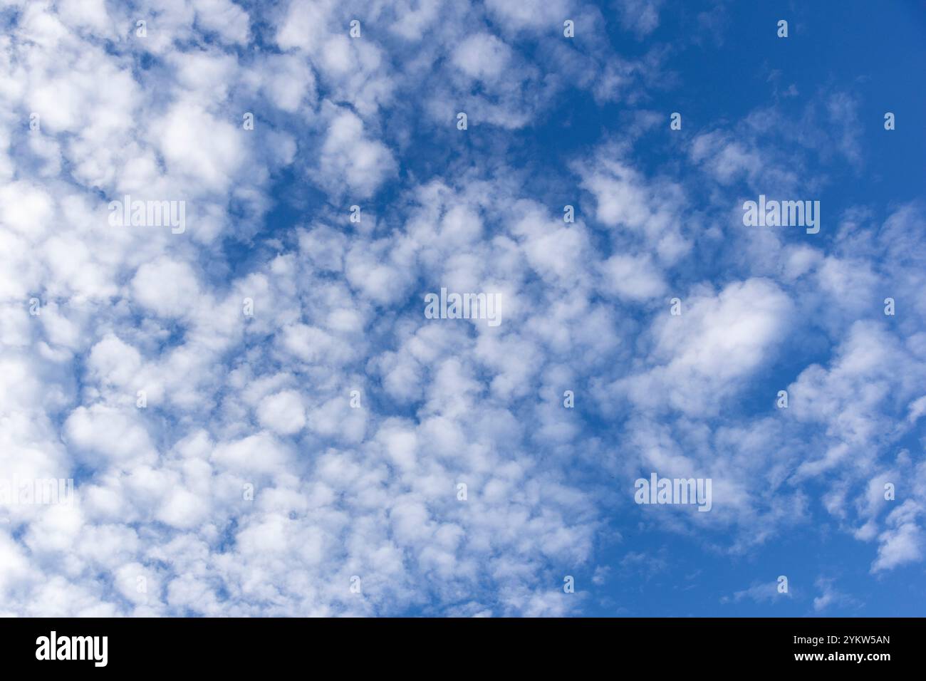 Diferentes nubes hi-res stock photography and images - Alamy
