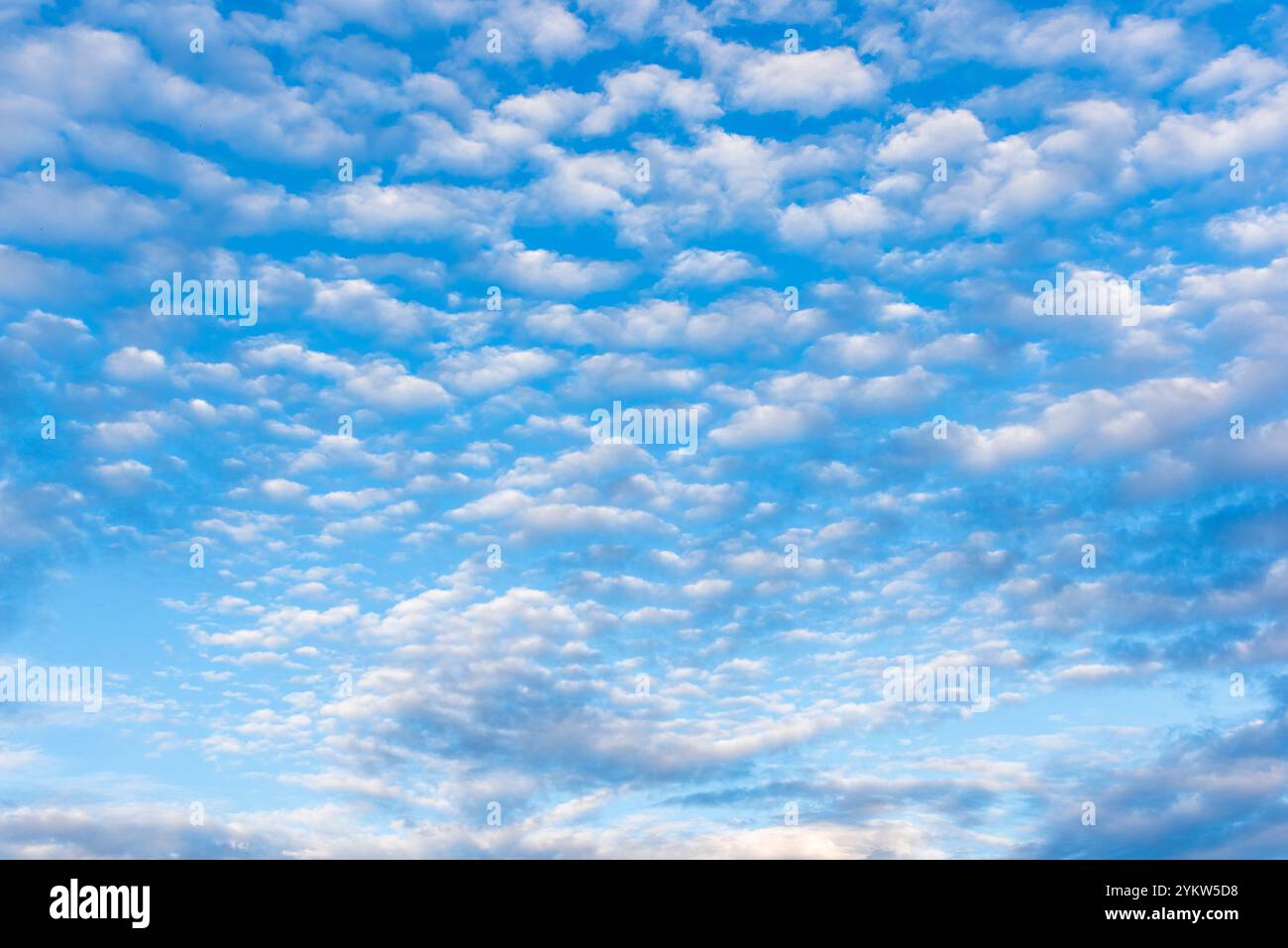 Diferentes nubes hi-res stock photography and images - Alamy