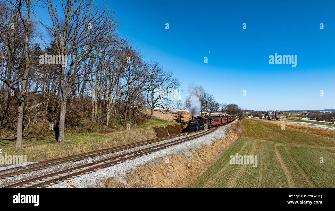 Vintage steam train chugs hi-res stock photography and images - Alamy