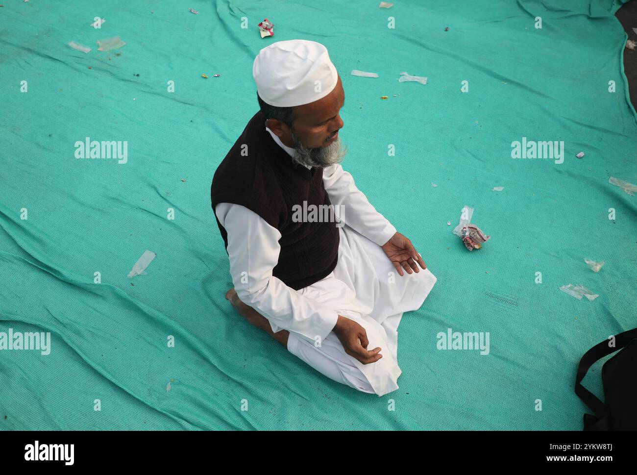 Kolkata, West Bengal, India. 19th Nov, 2024. An activist of The All ...