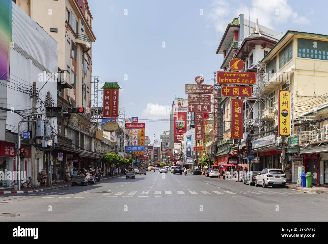 A picture of the busy Yaowarat Road, in the Chinatown of Bangkok Stock Photo