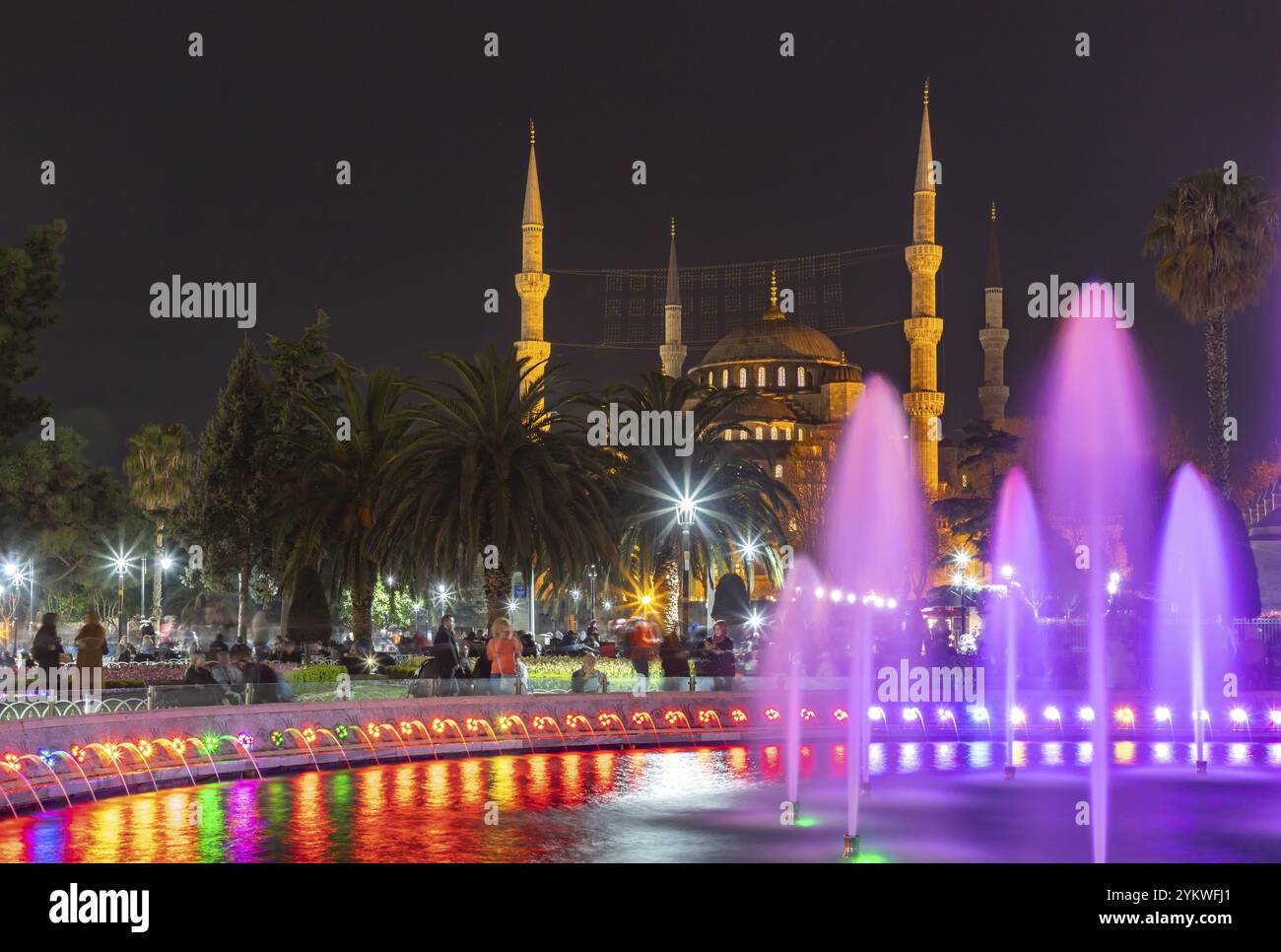 A picture of the Blue Mosque and the colorful Sultan Ahmet Park ...