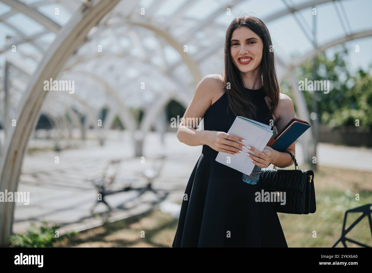 Businessperson in formal attire hi-res stock photography and images - Alamy