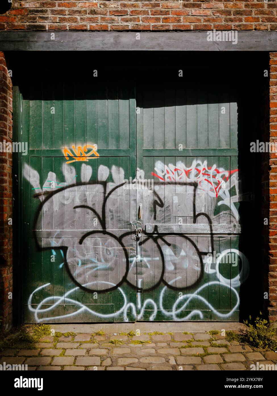 Street Art and Graffiti Culture in Manchester’s Northern Quarter Backstreets 2024: Phillip Roberts - Smartphone Captured Stock Image