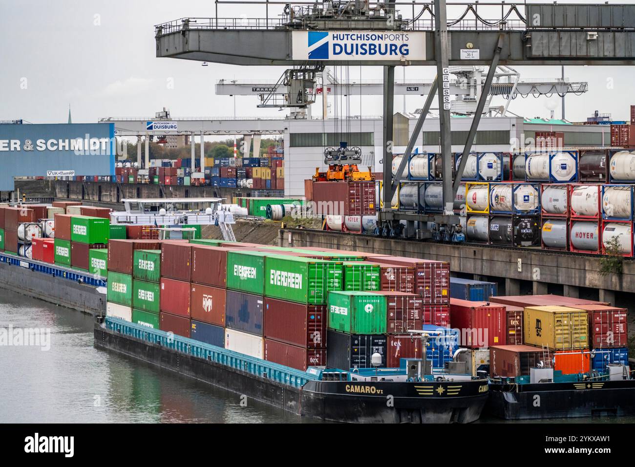 Port of Duisburg Ruhrort, Container freighter being loaded and unloaded at DeCeTe, Duisburger Container-Terminal, Duisport, Duisburger Hafen AG, Duisb Stock Photo