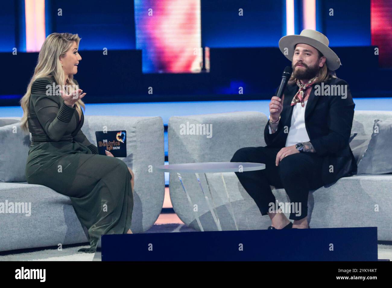 Moderatorin Beatrice Egli CHF mit Saenger Baschi bürgerlich Sebastian ...