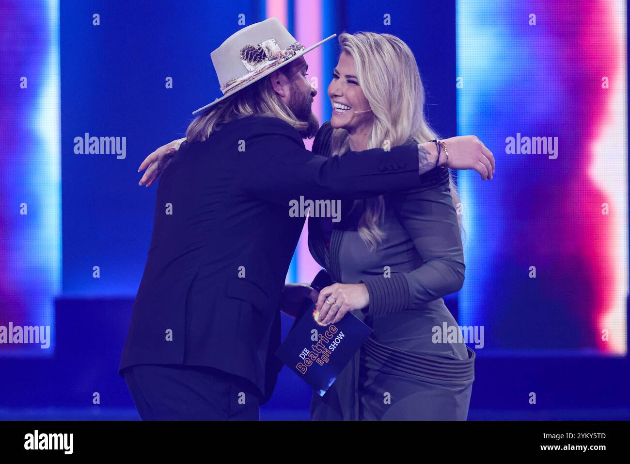 Moderatorin Beatrice Egli CHF mit Saenger Baschi bürgerlich Sebastian ...