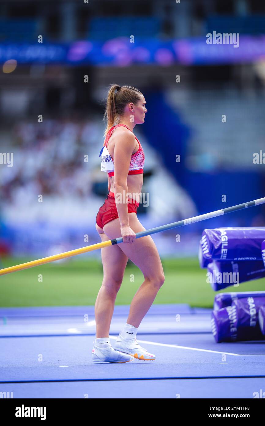 Alysha Newman participating in the pole vault at the Paris 2024 Olympic Games Stock Photo - Alamy