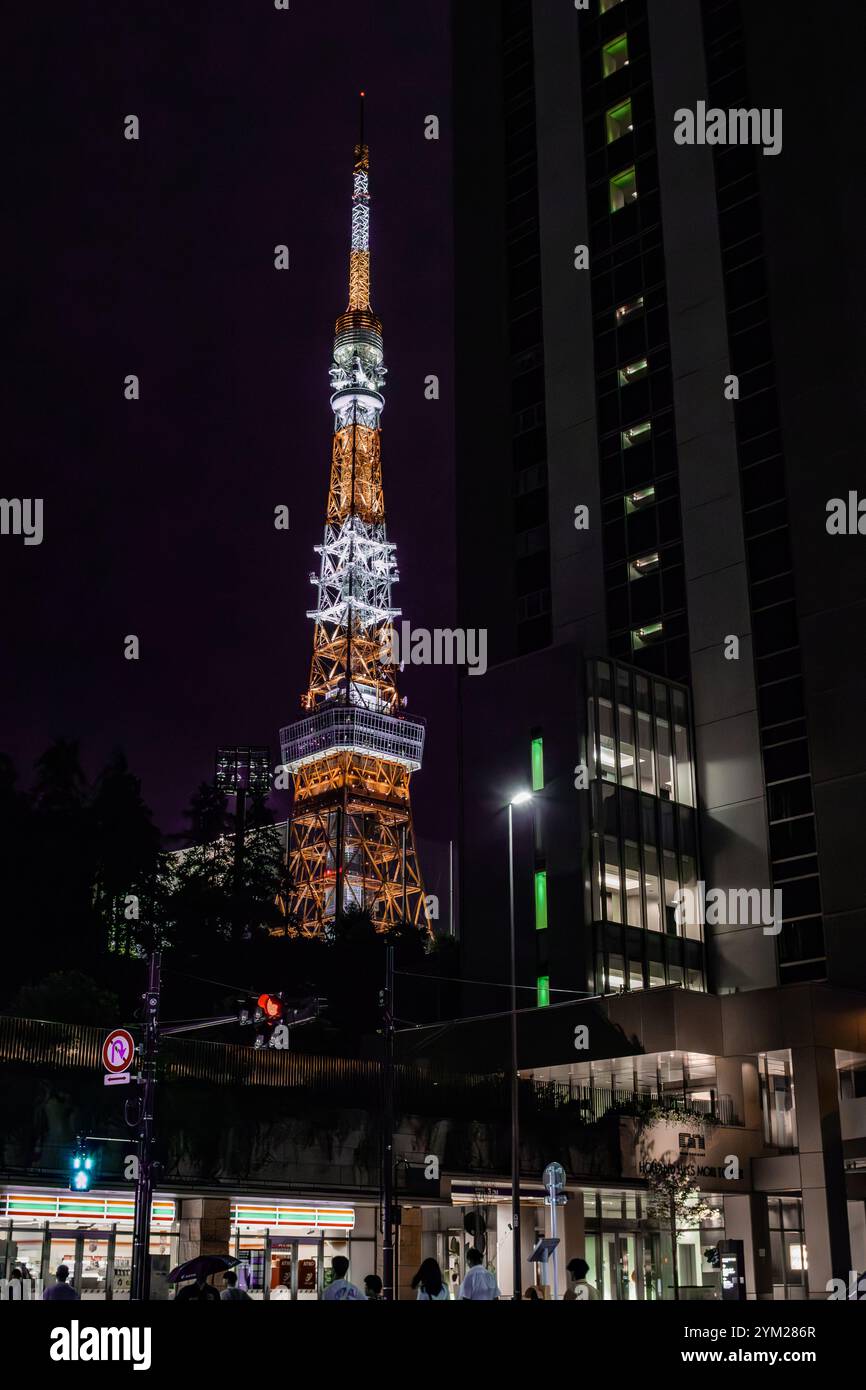 Tokyo Tower at night Stock Photo - Alamy