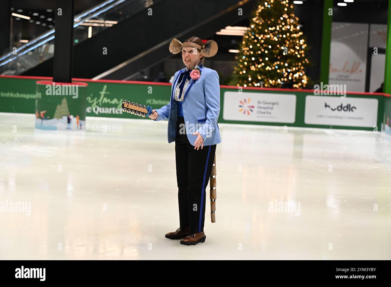 THE CAST OF POLKA THEATRE’S FESTIVE SHOW THE NUTCRACKER IN COSTUME ON ...