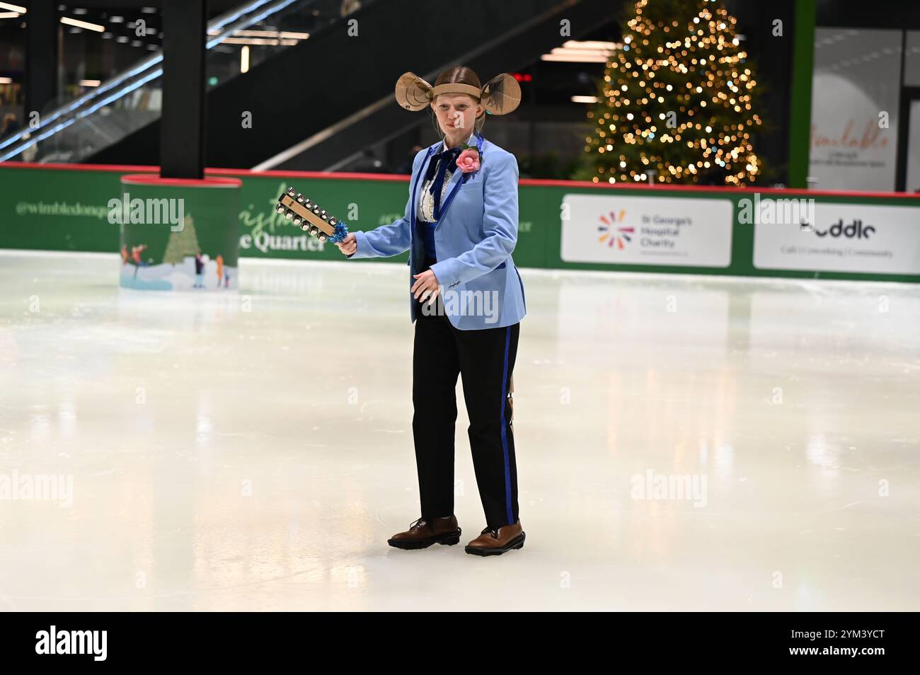 THE CAST OF POLKA THEATRE’S FESTIVE SHOW THE NUTCRACKER IN COSTUME ON ...