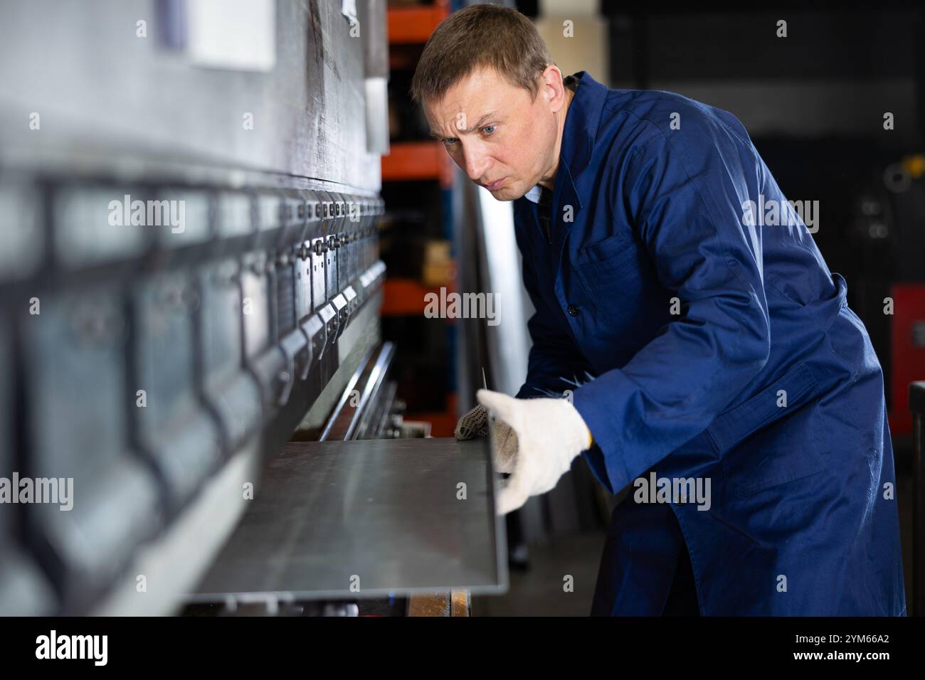 Sheet bending machine hi-res stock photography and images - Alamy