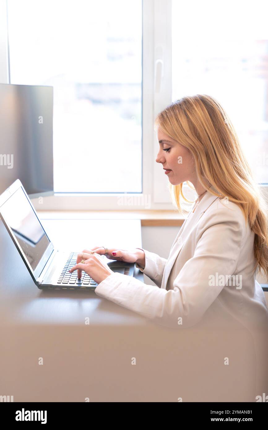 Professional productivity hi-res stock photography and images - Alamy