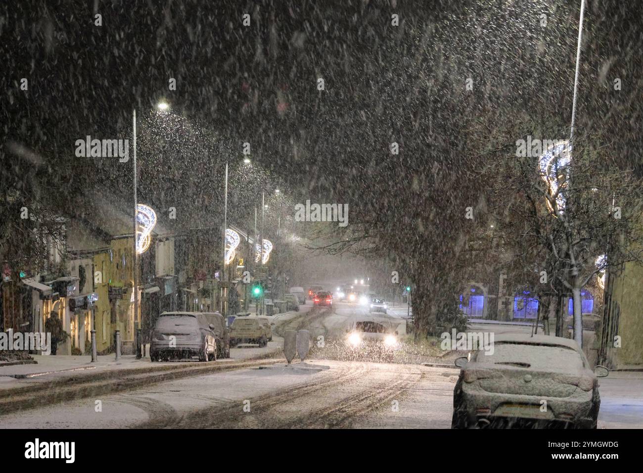 Heavy snow falling down on hi-res stock photography and images - Alamy