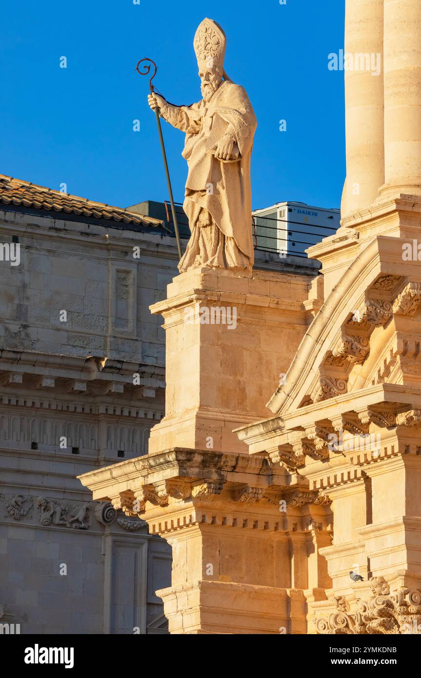 Syracuse Cathedral faca…