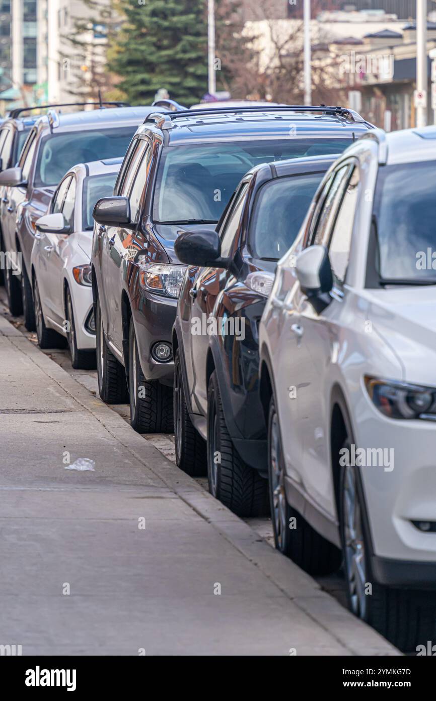 Roadside parking lot car hi-res stock photography and images - Alamy