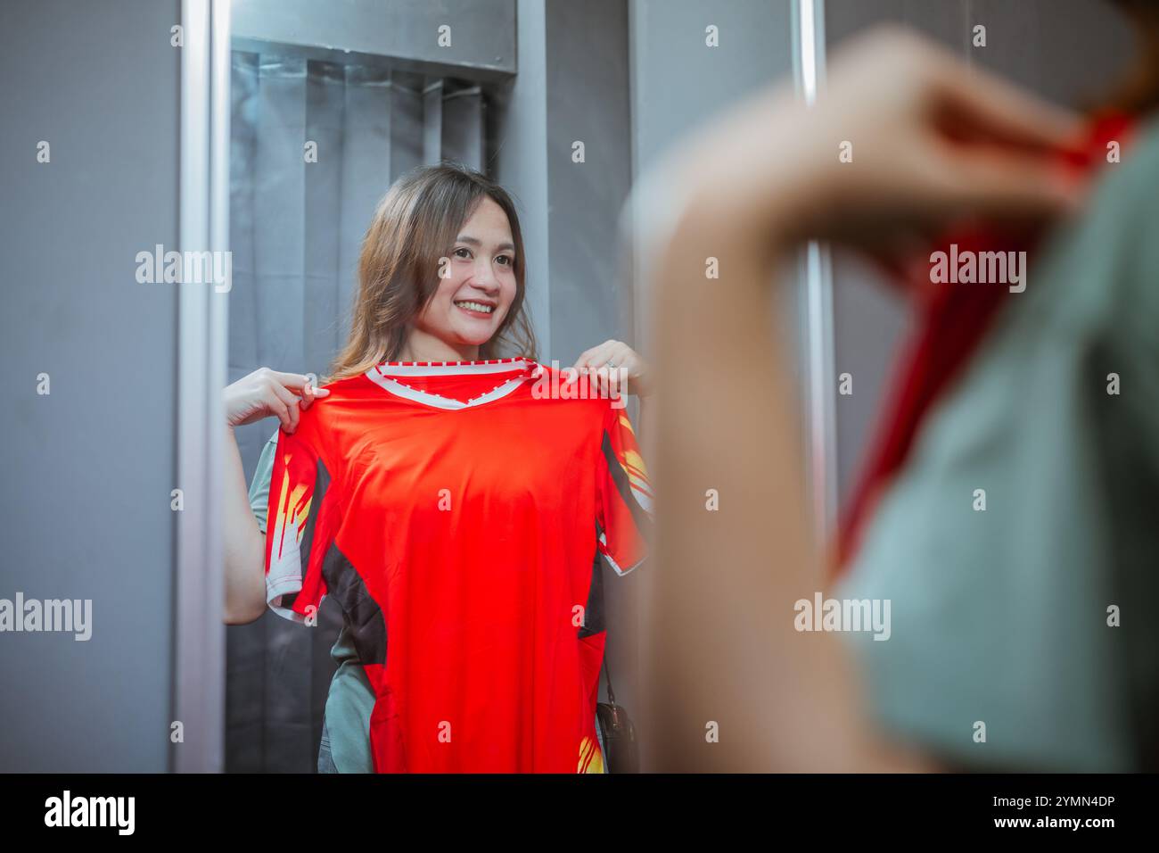 Rear view female badminton hi-res stock photography and images - Alamy