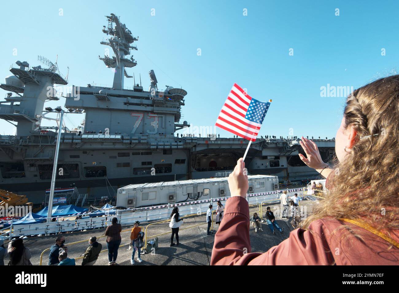 Uss george washington arrival hi-res stock photography and images - Alamy