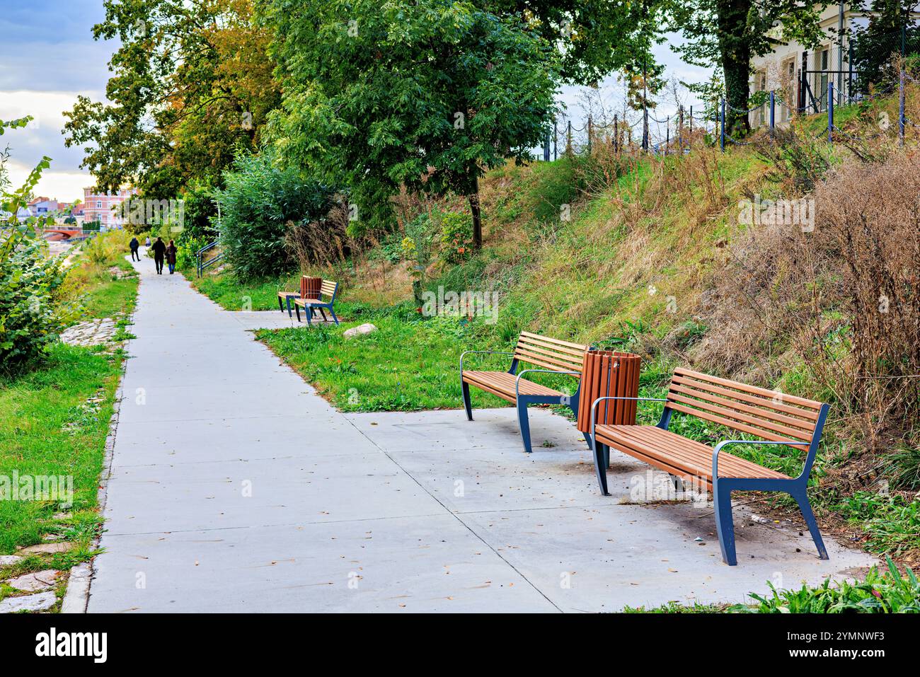 Beautiful empty alley benches hi-res stock photography and images - Alamy