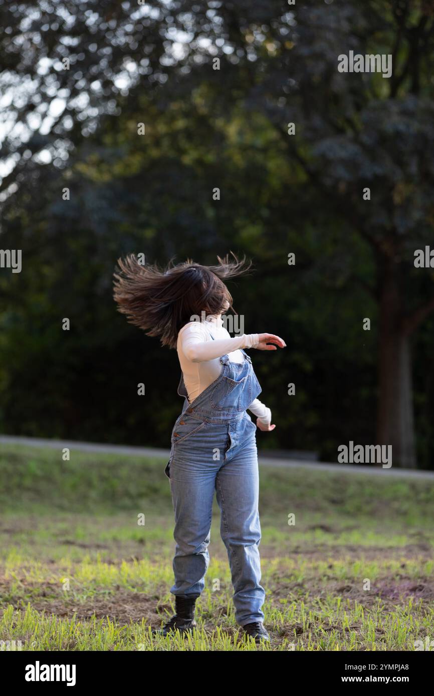 Freestyle dancing hi-res stock photography and images - Alamy