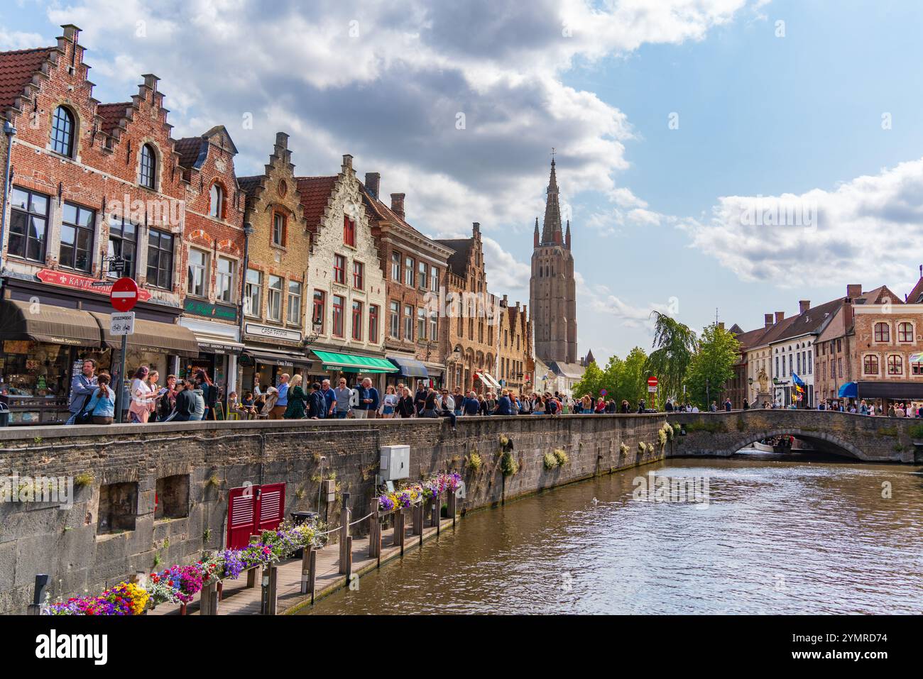 Rozenhoedkaai Rosary Quay The Most Famous Part Of Canal In Bruges rozenhoedkaai-rosary-quay-the-most-famous-part-of-canal-in-bruges