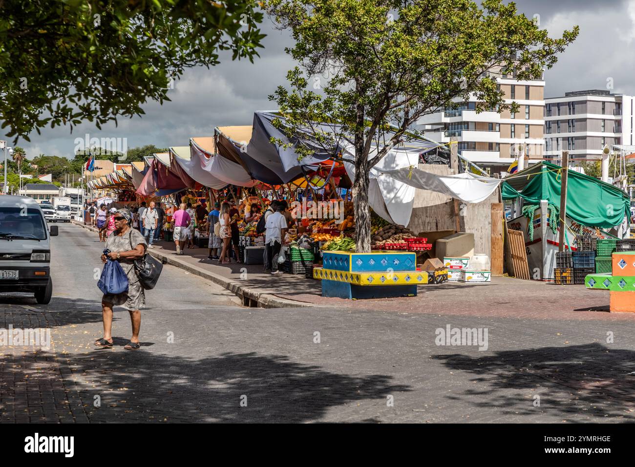 Venezuela people market hi-res stock photography and images - Alamy