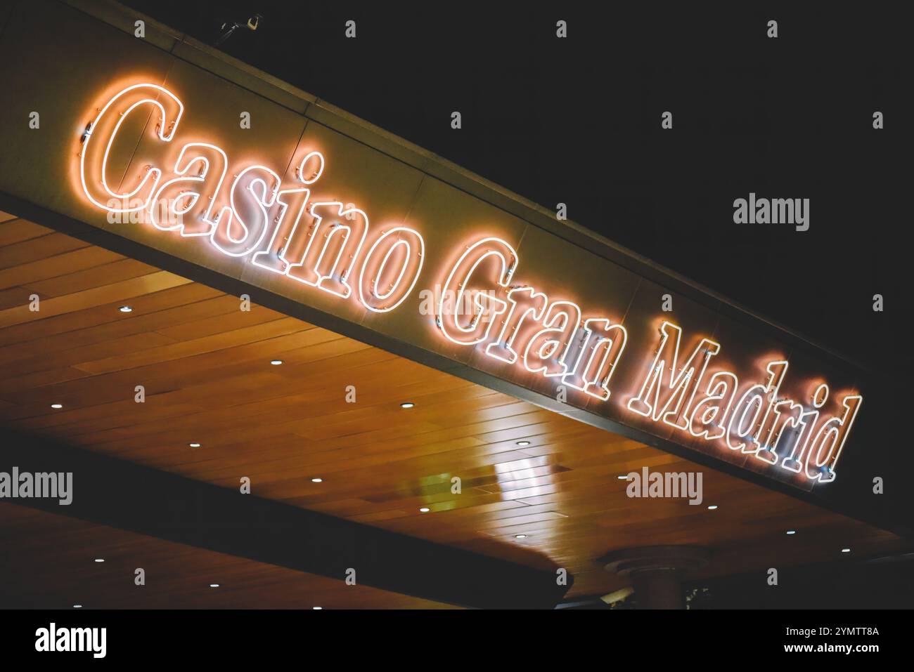 Fachada del Gran Casino Torrelodones, representando la herencia del Gran Casino Madrid