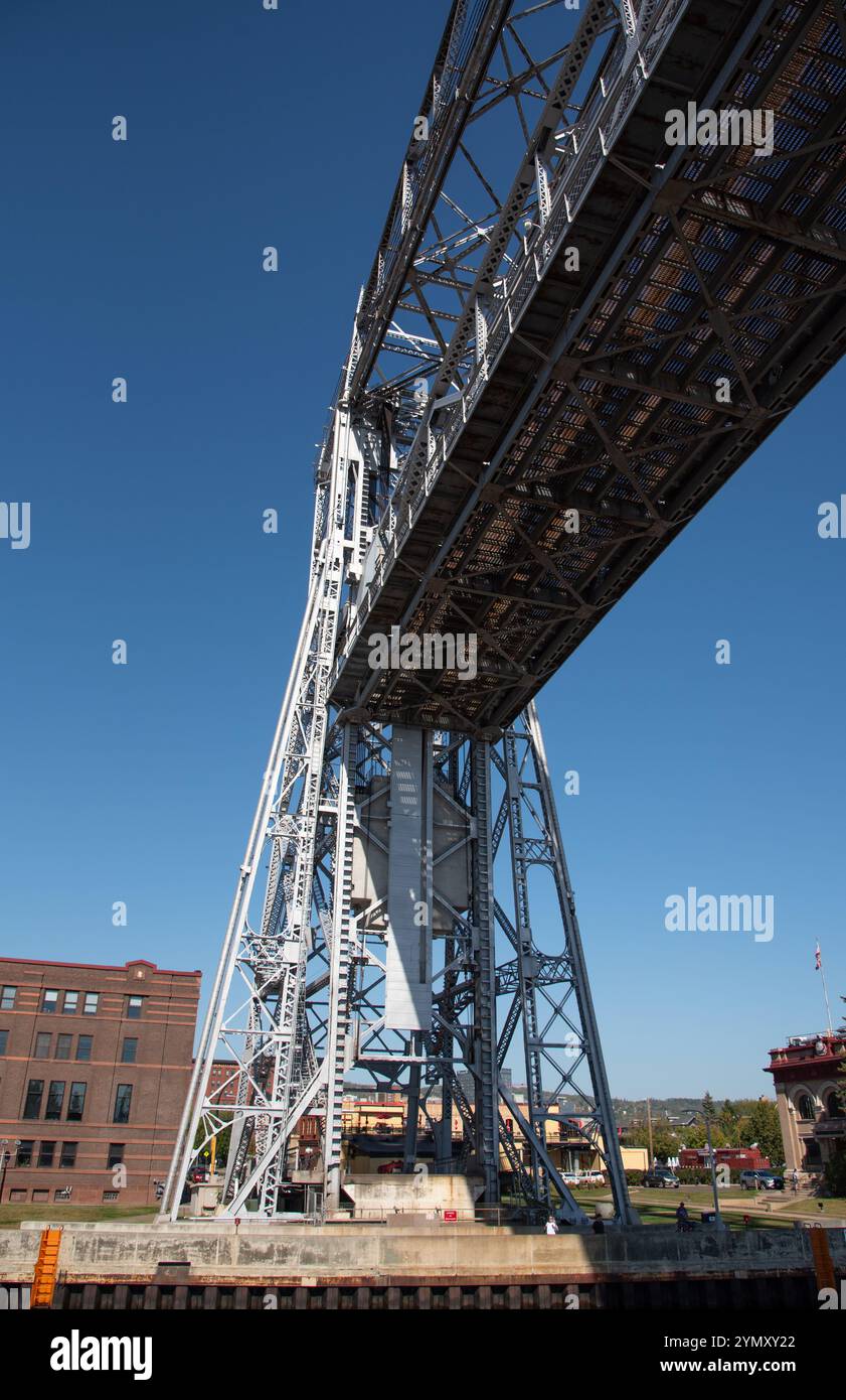 Doloth About: Aerial Lift Bridge : Lift Bridge Duluth: History & Fascinating ...
