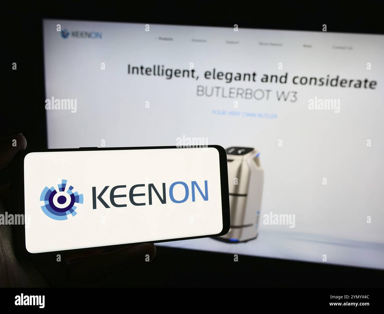 Service robot hi-res stock photography and images - Page 2 - Alamy