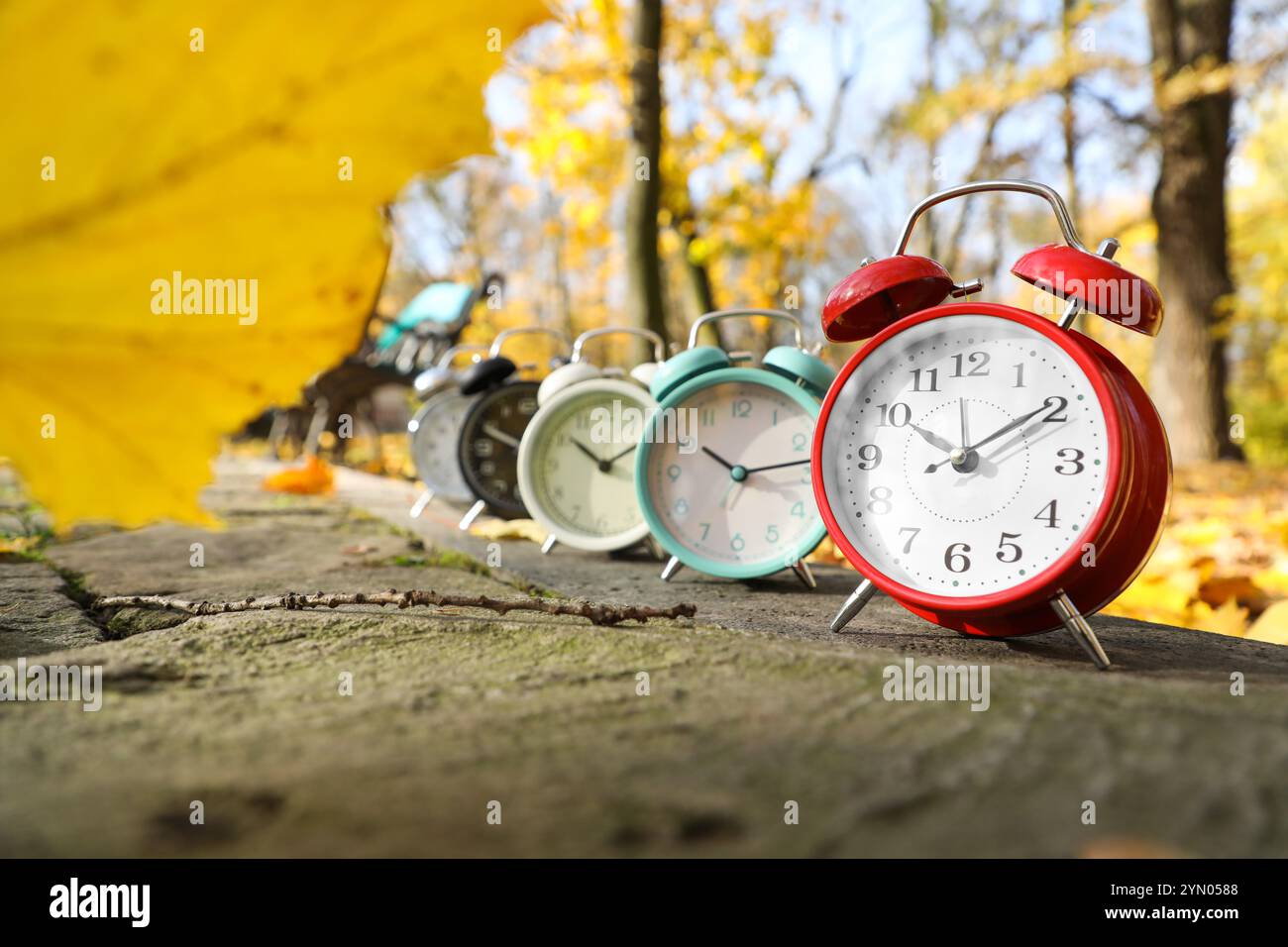 Park clocks hi-res stock photography and images - Alamy