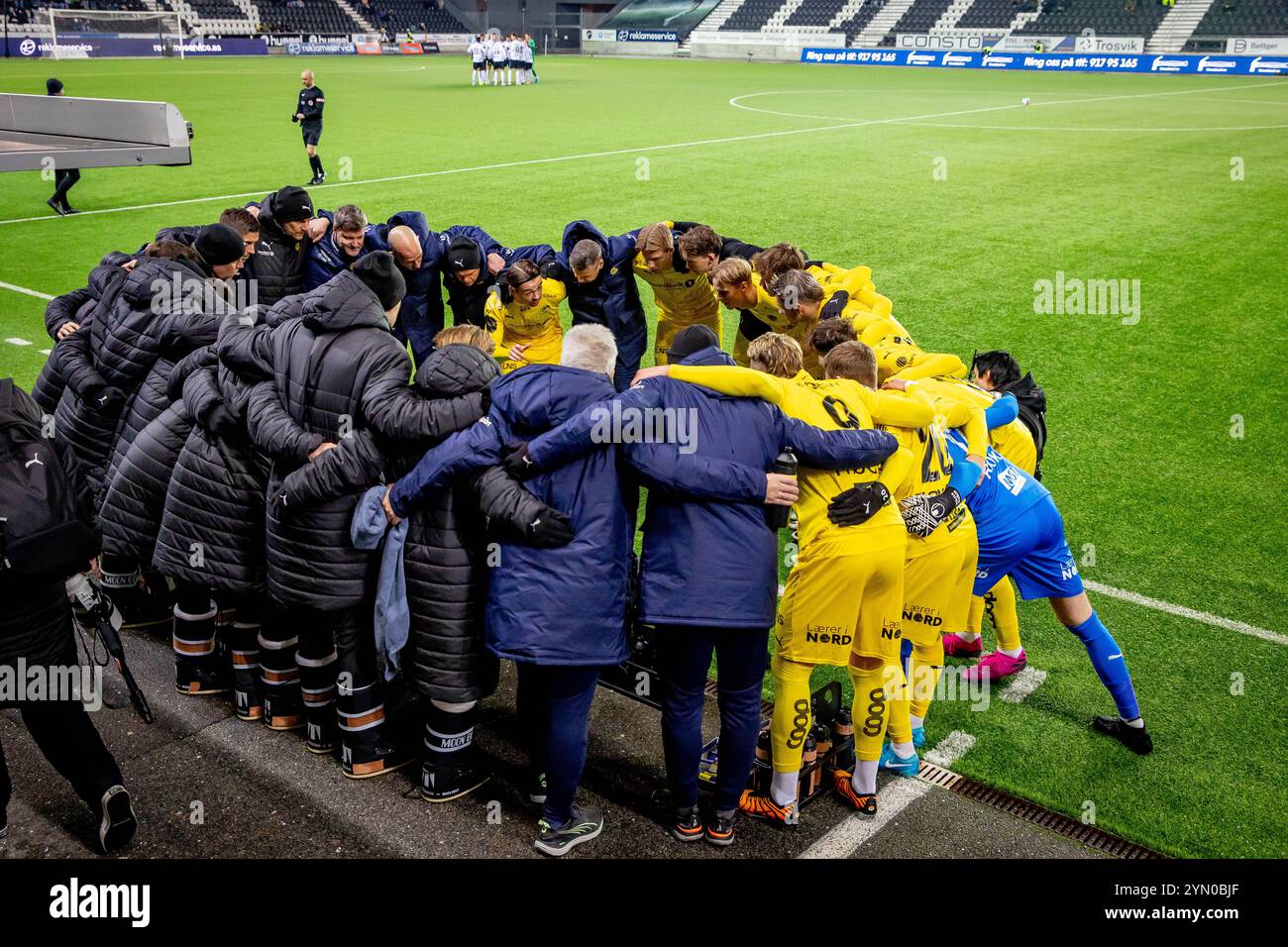 Skien, Norway, 23rd November 2024. Bodø/Glimt's Captain Patrick Berg gives a pep talk to his team mates and staff before their last match before they play Manchester United at Old Trafford. They won 0-2 in  the Eliteserien match between Odd and Bodø/Glimt at Skagerak Arena.    Credit: Frode Arnesen/Alamy Live News Stock Photo