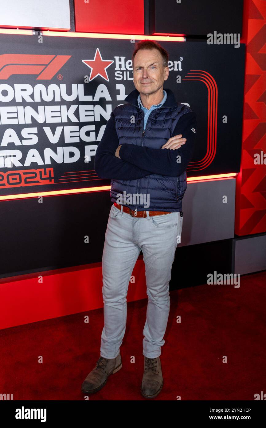 Phil Paddock Phil Keoghan attends the FORMULA 1 HEINEKEN SILVER LAS VEGAS GRAND PRIX ...