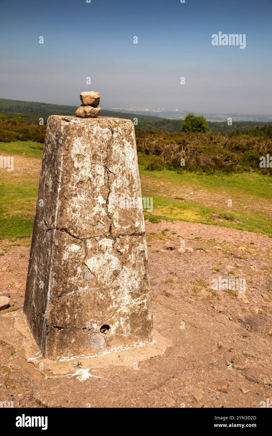 Cown Edge Rocks Trig Concrete trig point trigonometrical station hi-res stock photography ...