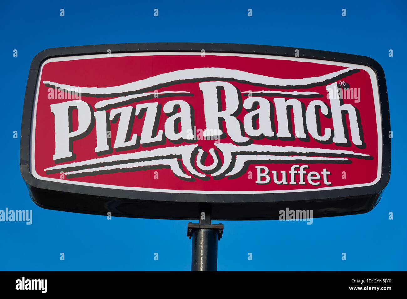 Pizza Ranch Logo