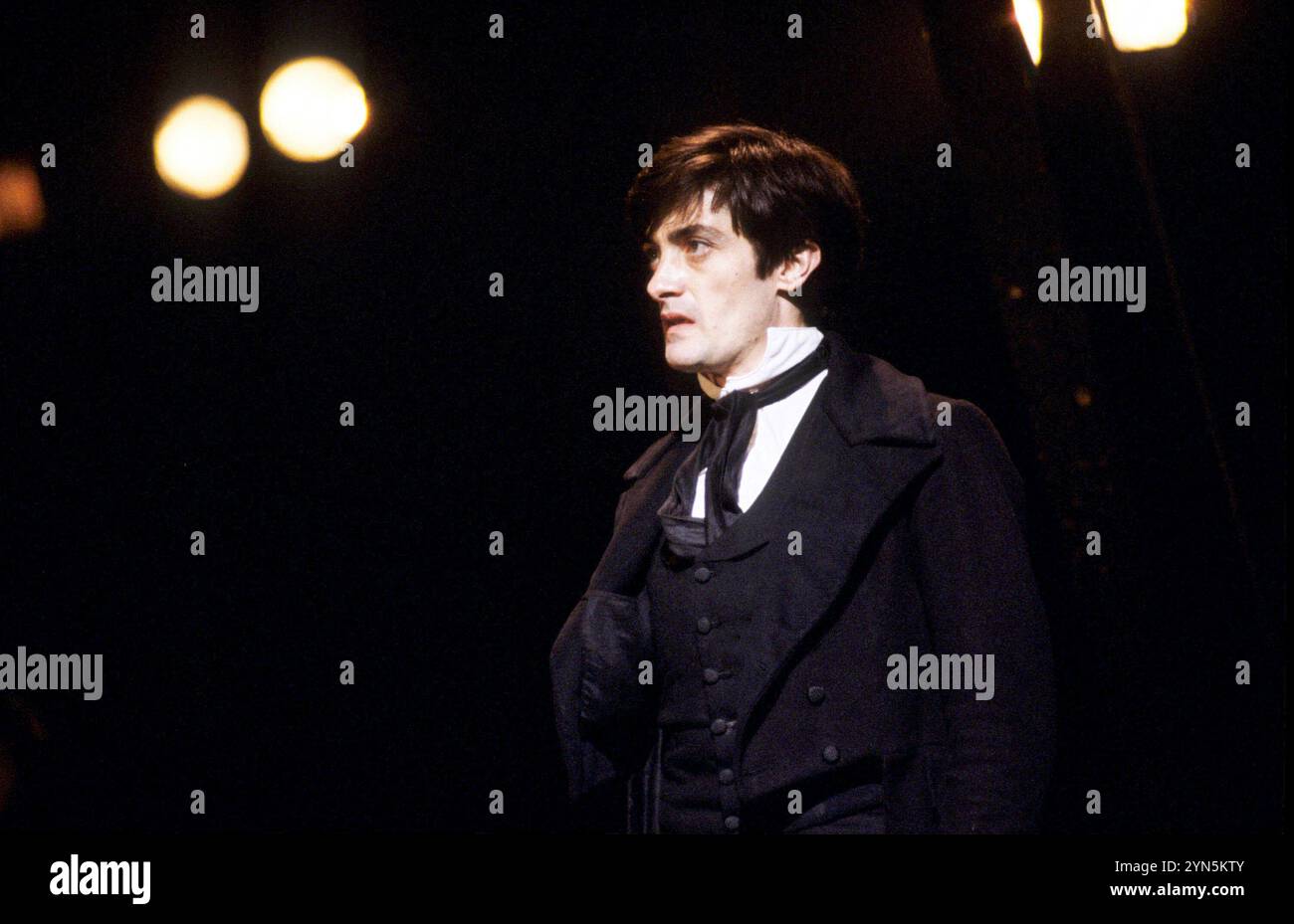 Roger Rees (Nicholas Nickleby) in NICHOLAS NICKLEBY at the Royal Shakespeare Company (RSC), Aldwych Theatre, London WC2  19-20/06/1980  adapted by David Edgar from the novel by Charles Dickens  music and lyrics: Stephen Oliver  design: John Napier & Dermot Hayes  lighting: David Hersey  directors: Trevor Nunn & John Caird Stock Photo