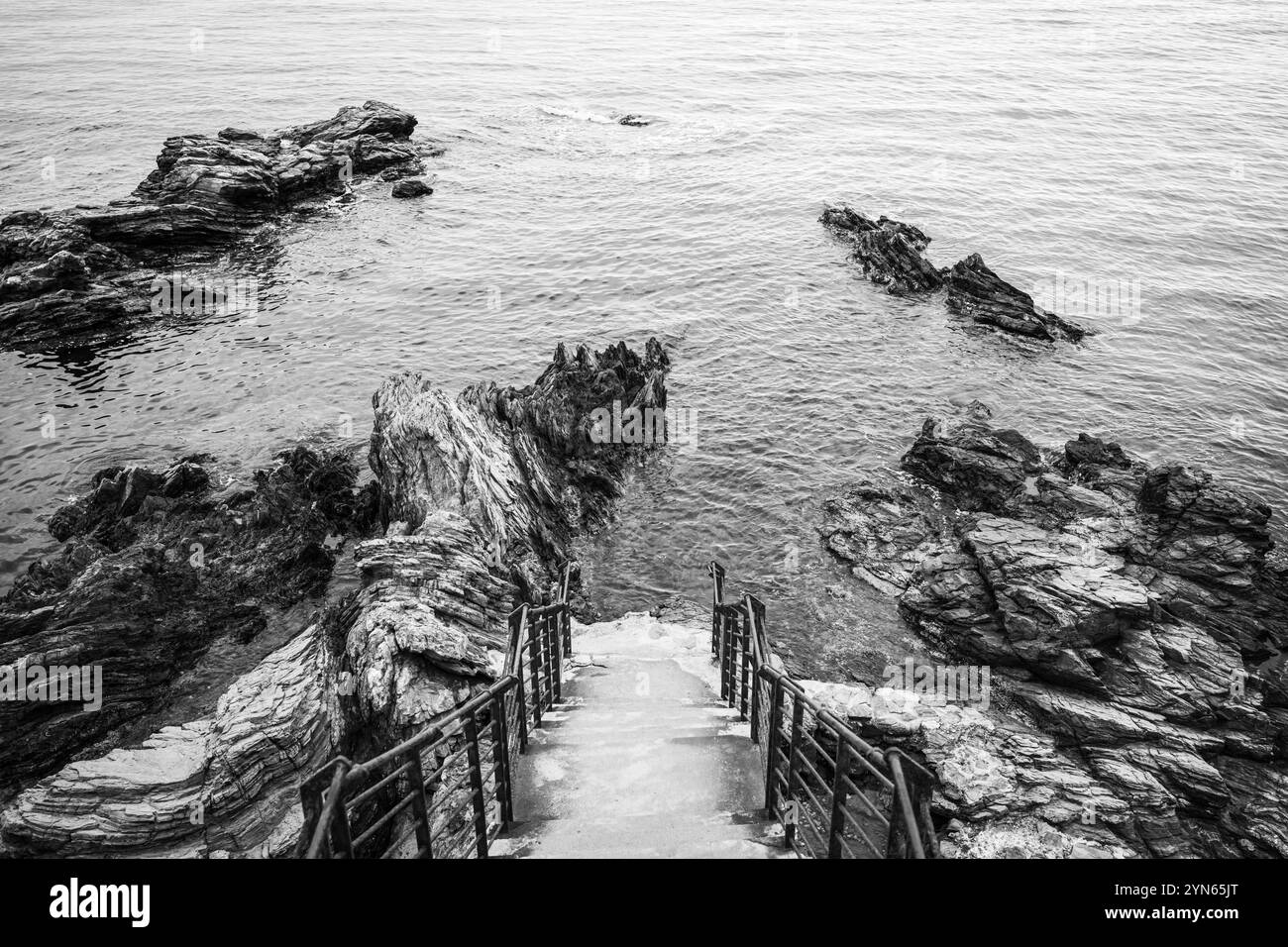 Rocky surface landscape sea Black and White Stock Photos & Images - Alamy