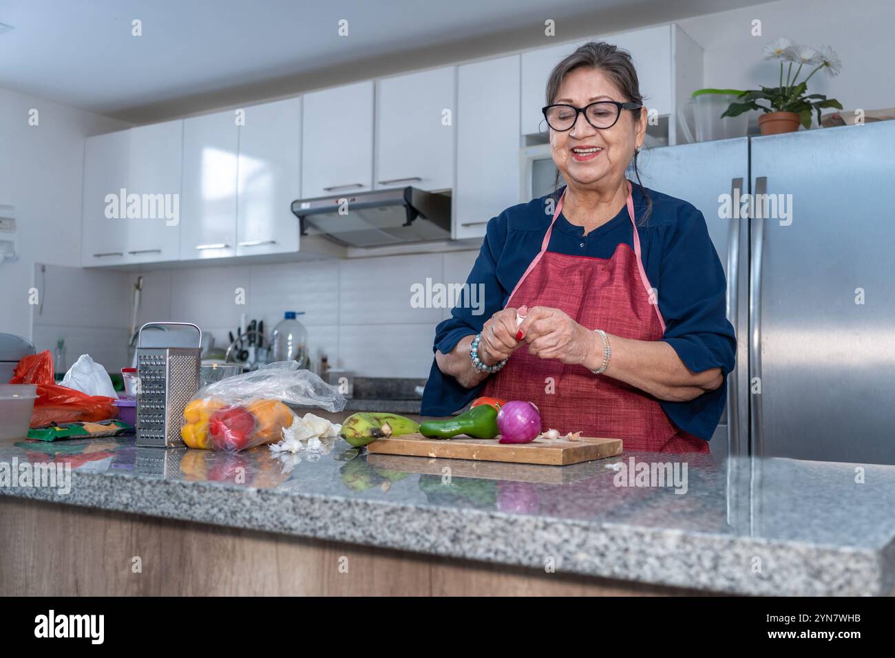 Mature latina woman hi-res stock photography and images - Alamy