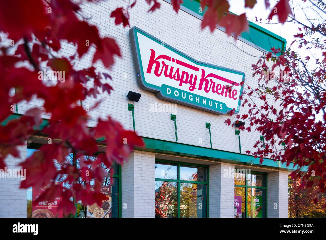 Krispy kreme doughnuts logo hi-res stock photography and