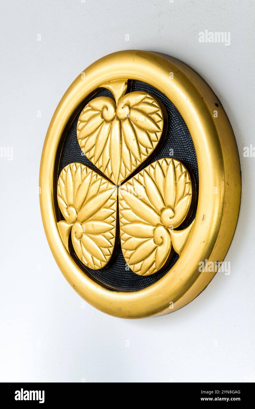 Hollyhock Gold in Ivory & 24K Gold main image 1