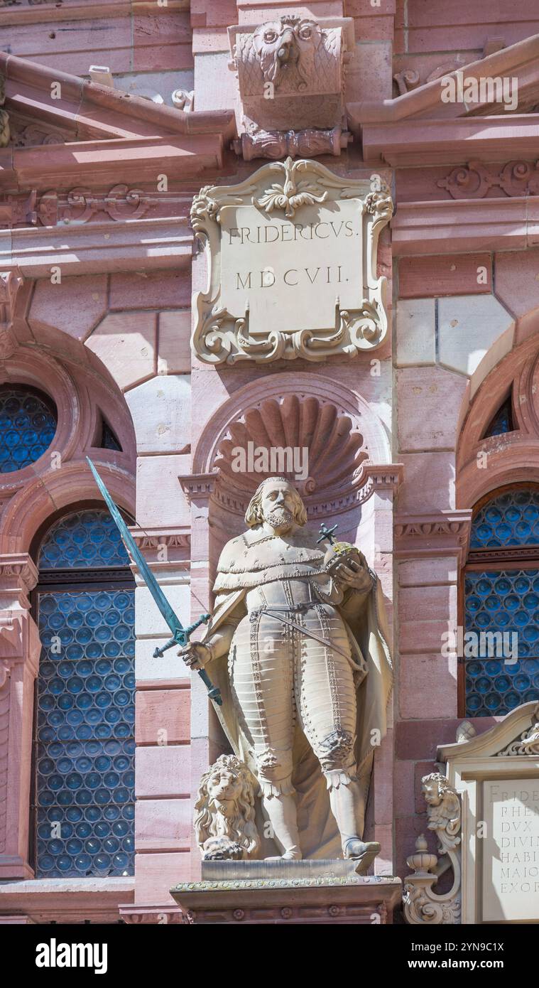 Renaissance statue on the facade of the Heidelberg castle, Heidelberg ...