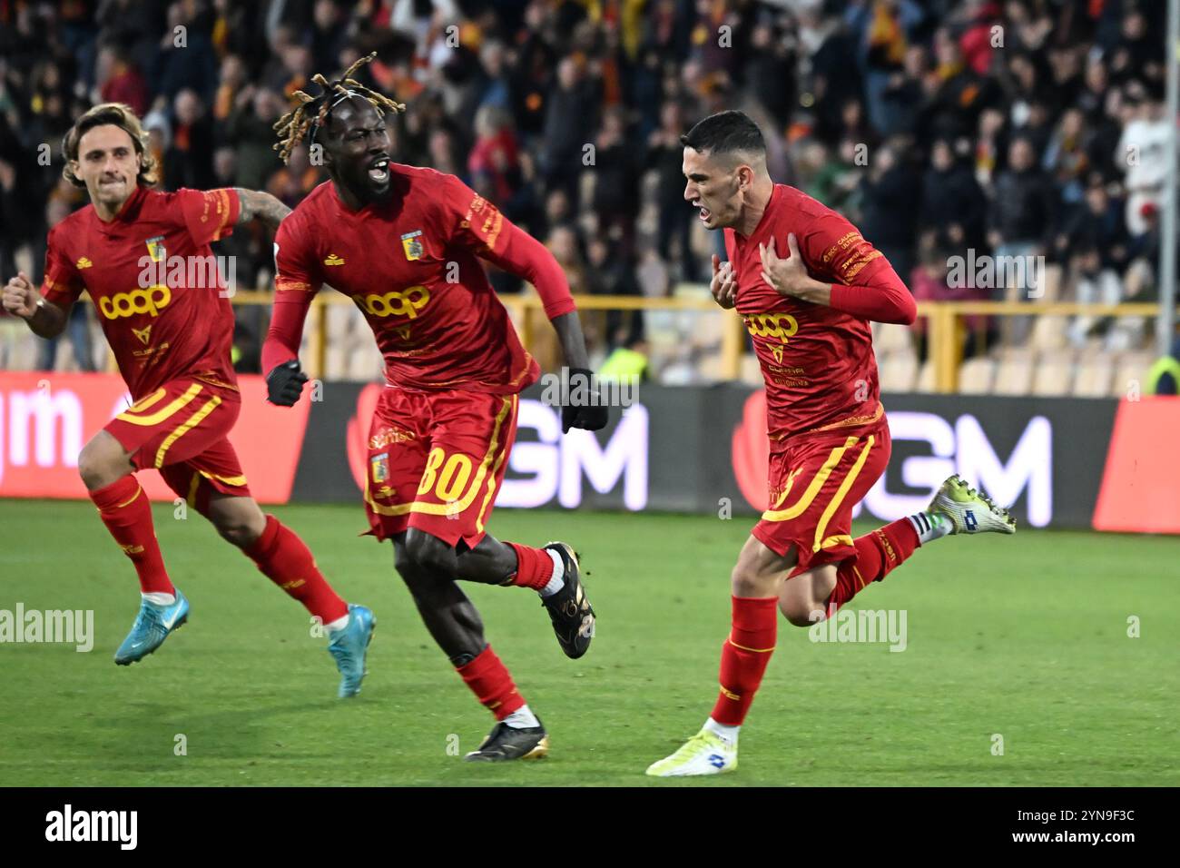 Celebrate Niccolo Buso during Us Catanzaro 1929 vs Mantova 1911 ...