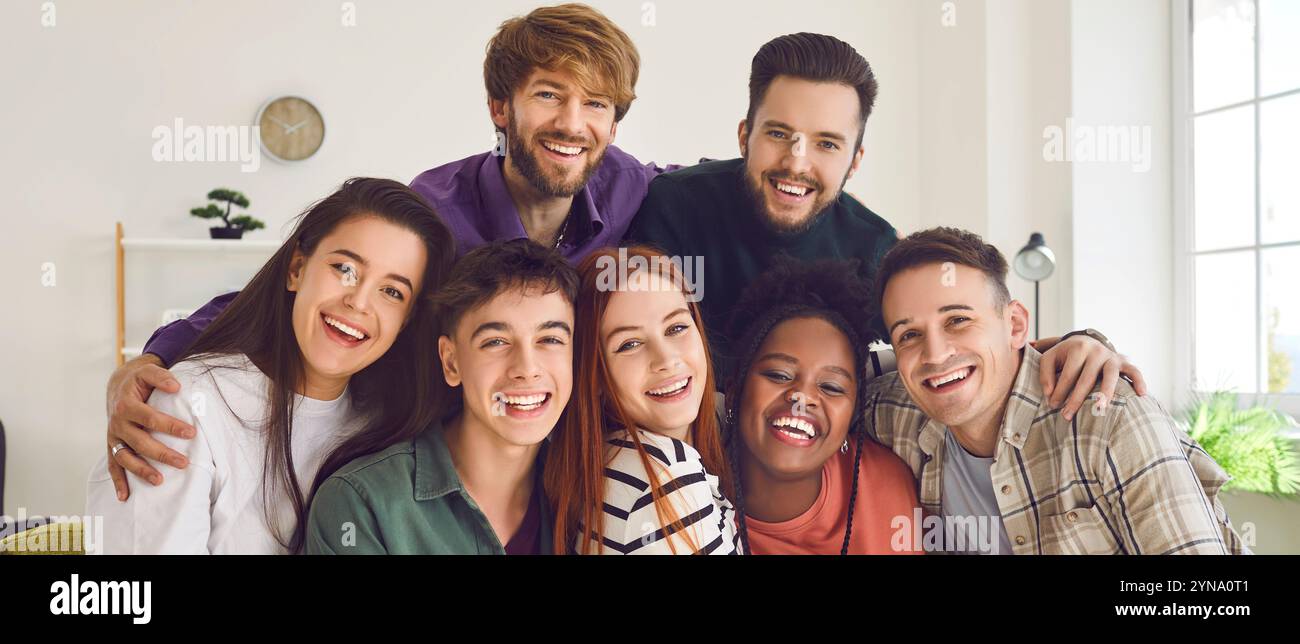 Diverse group close friends hi-res stock photography and images - Alamy