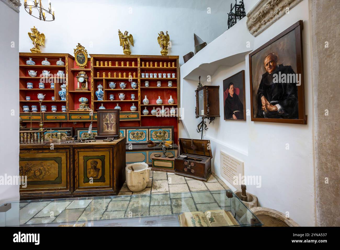 Croatia, Dalmatia, Dalmatian coast, Dubrovnik, historic center listed as World Heritage by UNESCO, Franciscan pharmacy, one of the oldest in Europe Stock Photo