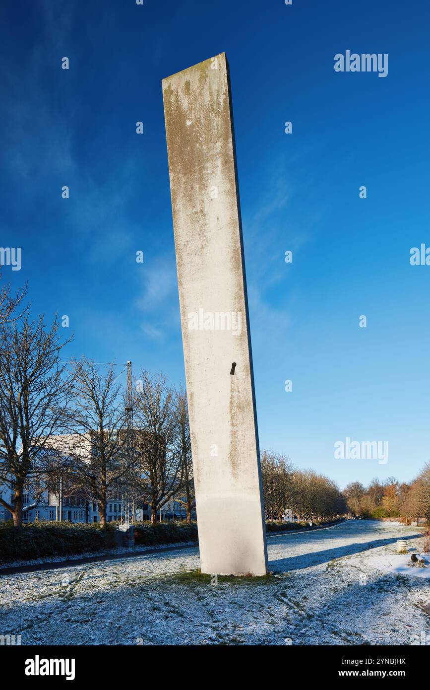 Fredens Port (‘The Gate of Peace’), concrete sculpture by Hein Heinsen, Stig Brøgger & Mogens Møller, 1982; Fredens Park, Copenhagen, Denmark Stock Photo