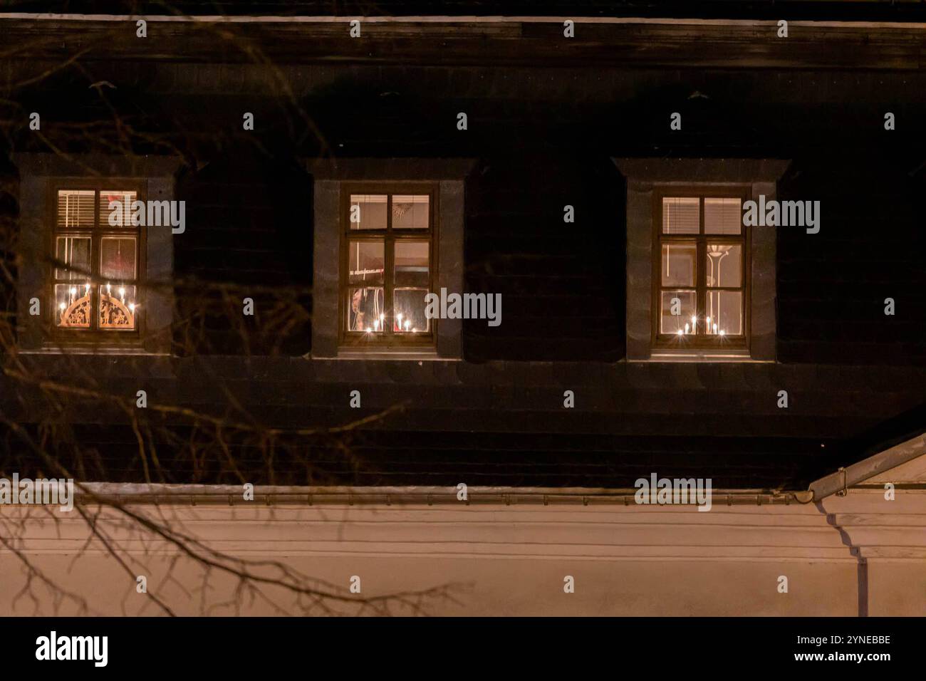 Aufbau von schnee hi-res stock photography and images - Alamy